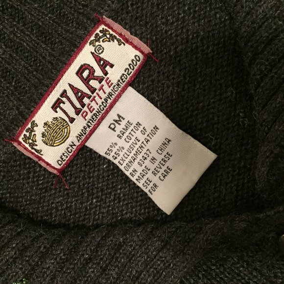 Vintage Tiara International Embroidered Floral Cardigan PM Grannycore PETITE MED - Picture 4 of 5